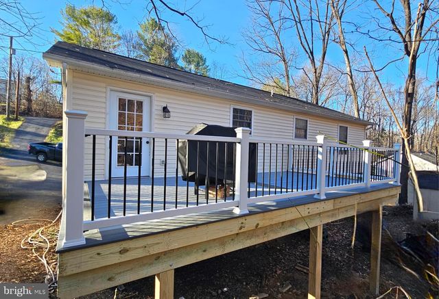 54 MAGNOLIA DR, Front Royal, VA 22630