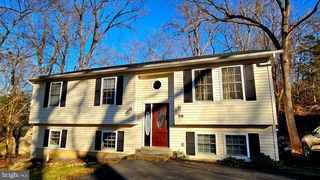 54 MAGNOLIA DR, Front Royal, VA 22630