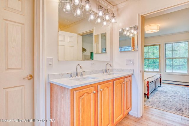36 Old Baltus Court, Athens, NY 12015