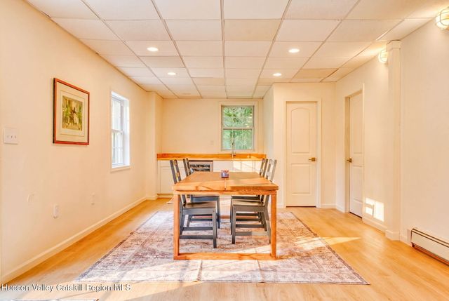 36 Old Baltus Court, Athens, NY 12015