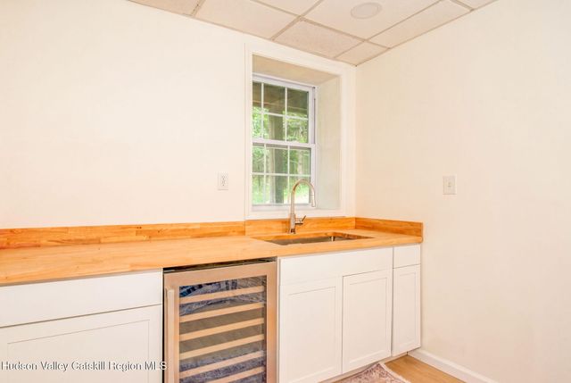 36 Old Baltus Court, Athens, NY 12015