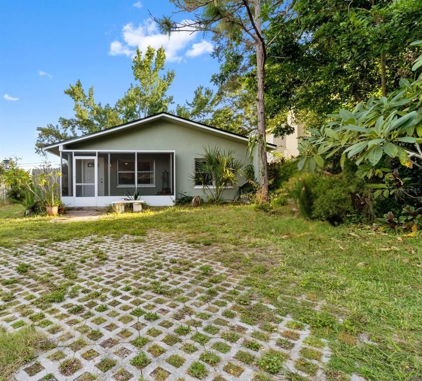 715 1ST AVENUE NE, Largo, FL 33770