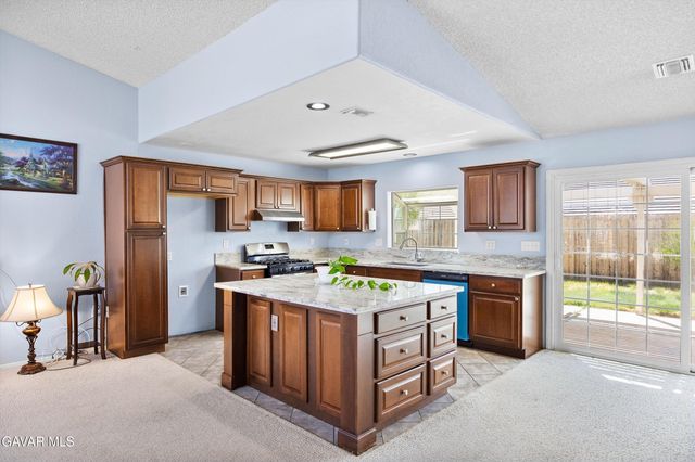 3518 San Jacinto Avenue, Rosamond, CA 93560