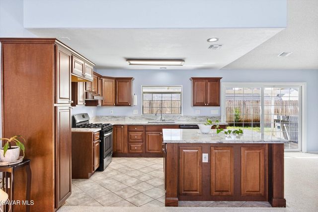3518 San Jacinto Avenue, Rosamond, CA 93560
