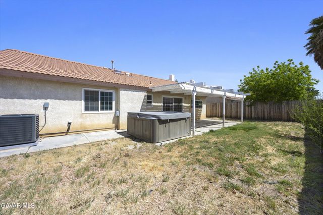 3518 San Jacinto Avenue, Rosamond, CA 93560