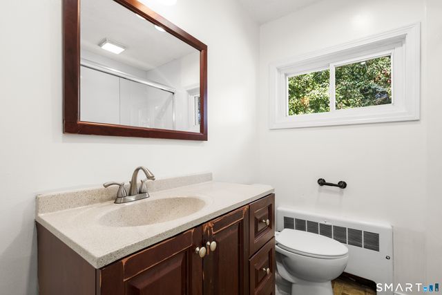 72 Vernon Street, Manchester, CT 06042