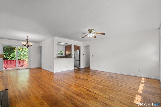 72 Vernon Street, Manchester, CT 06042