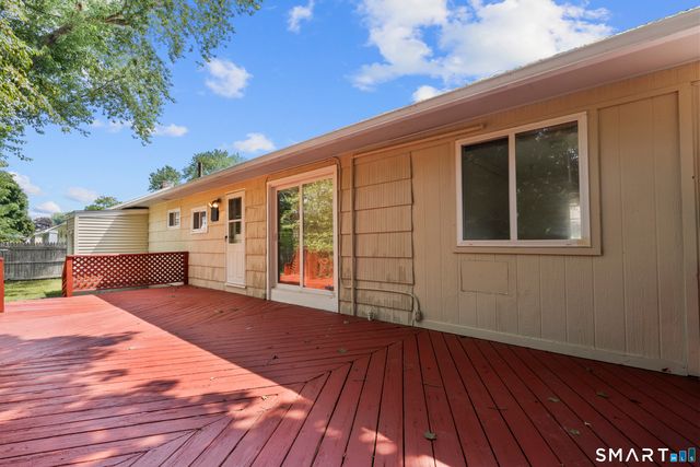 72 Vernon Street, Manchester, CT 06042