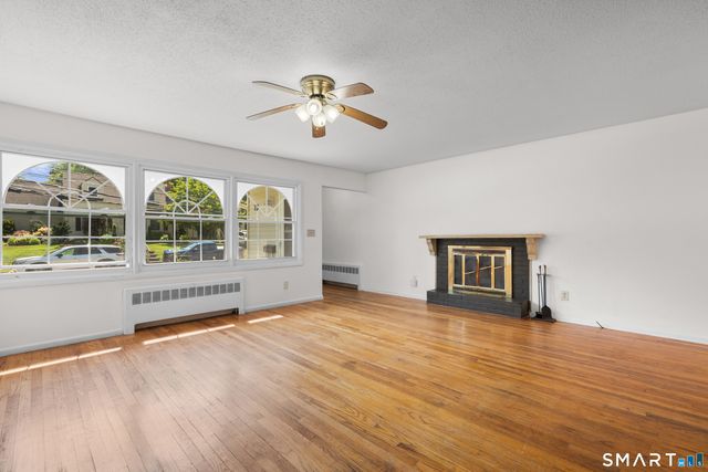 72 Vernon Street, Manchester, CT 06042
