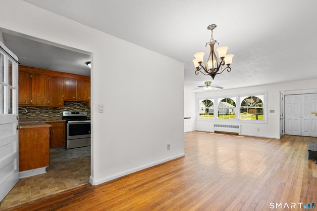 72 Vernon Street, Manchester, CT 06042