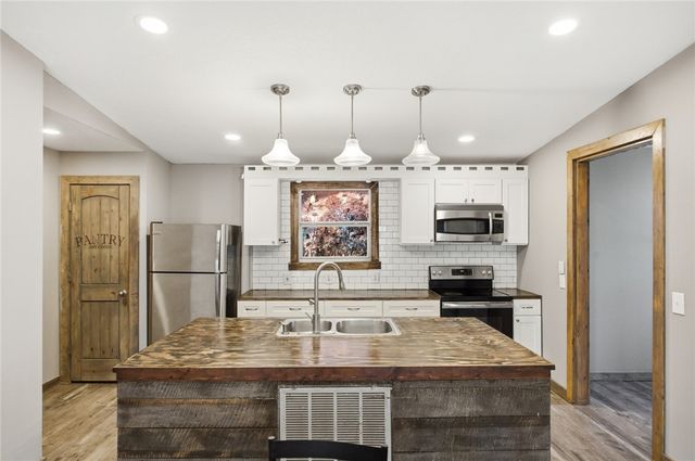 376 Bright Eyes Drive, Westminster, SC 29693