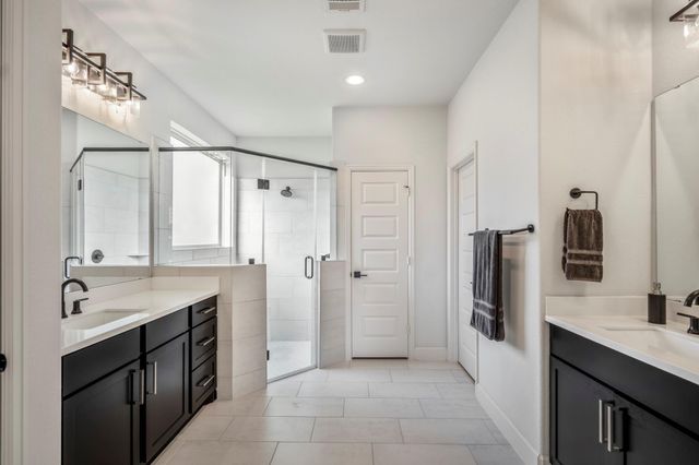 304 Mullins Court, Montgomery, TX 77316
