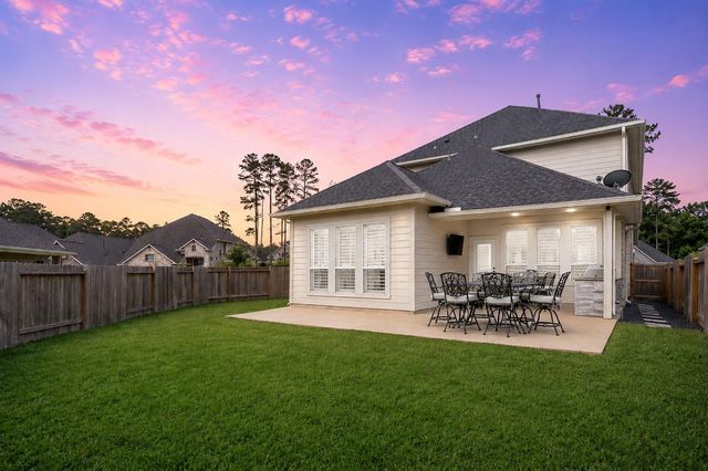 304 Mullins Court, Montgomery, TX 77316