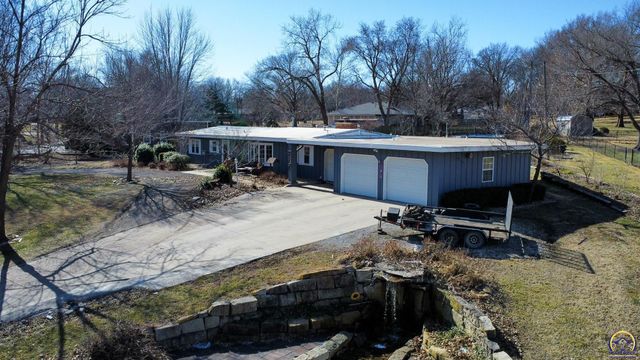 2021 Morningside Dr, Emporia, KS 66801