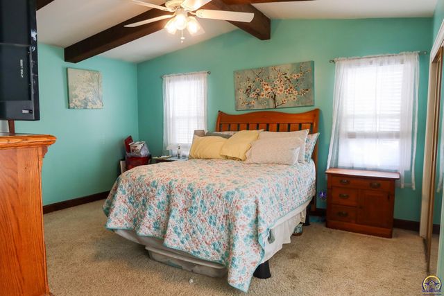 2021 Morningside Dr, Emporia, KS 66801