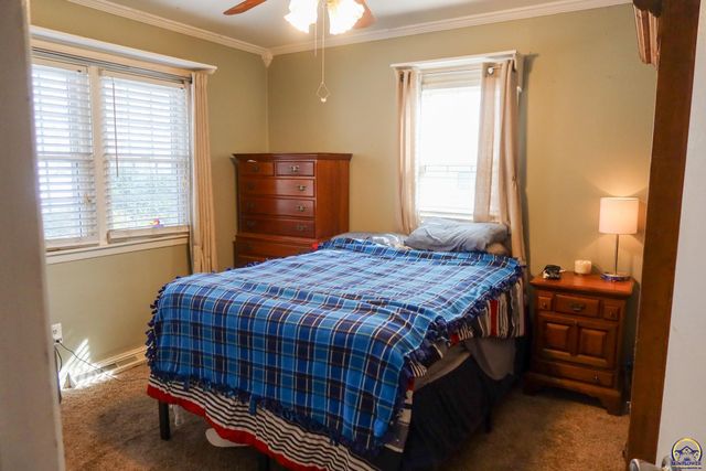 2021 Morningside Dr, Emporia, KS 66801