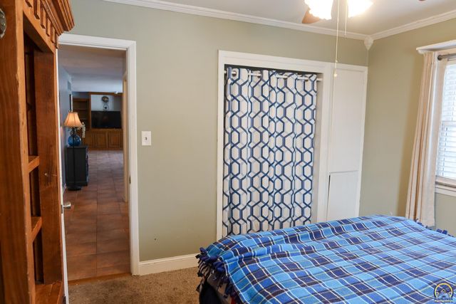 2021 Morningside Dr, Emporia, KS 66801