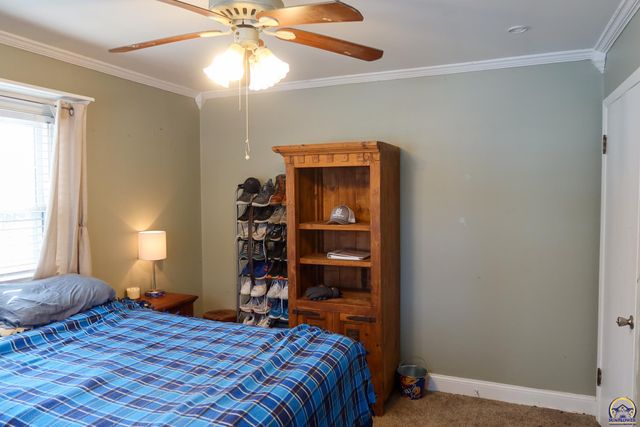 2021 Morningside Dr, Emporia, KS 66801