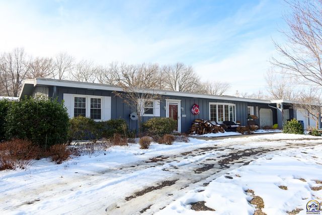 2021 Morningside Dr, Emporia, KS 66801