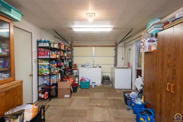 2021 Morningside Dr, Emporia, KS 66801