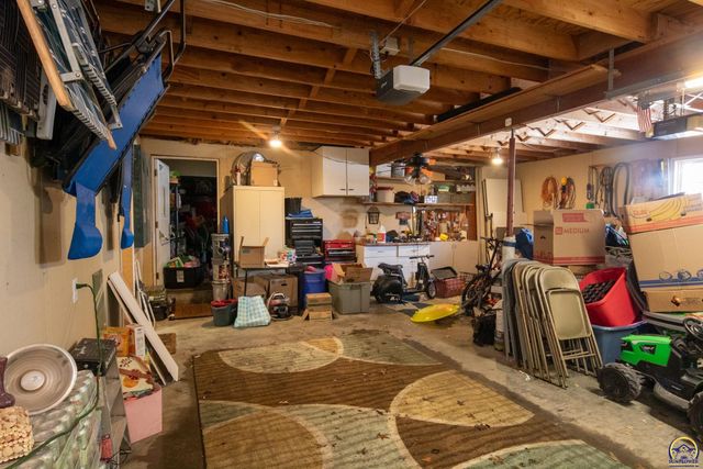 2021 Morningside Dr, Emporia, KS 66801