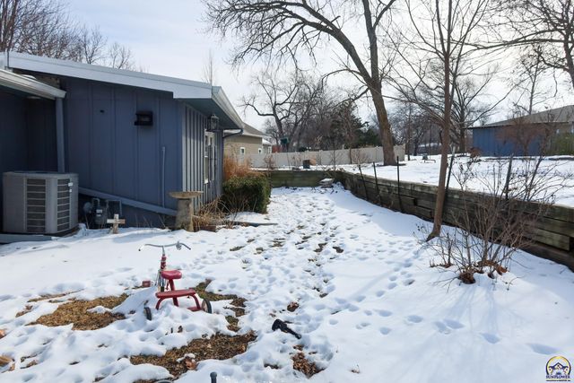 2021 Morningside Dr, Emporia, KS 66801