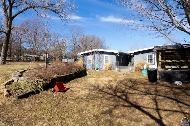 2021 Morningside Dr, Emporia, KS 66801