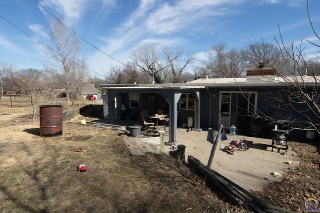 2021 Morningside Dr, Emporia, KS 66801