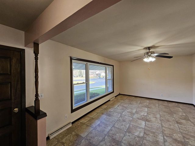 1305 Endl BOULEVARD, Fort Atkinson, WI 53538