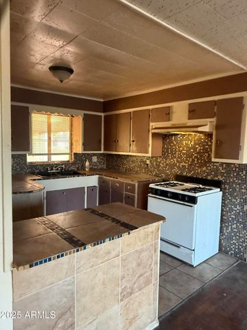 1145 E EVA Street, Phoenix, AZ 85020