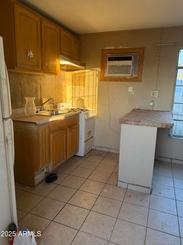 1145 E EVA Street, Phoenix, AZ 85020