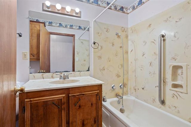 1706 Heard Road, Lake Charles, LA 70611