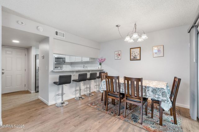 1563 Steven Court, Sparks, NV 89431