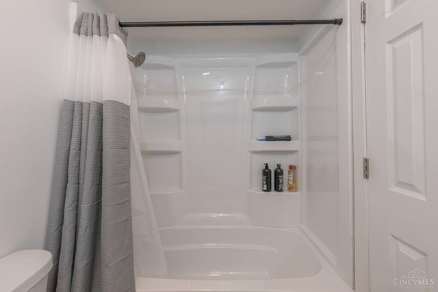 7401 Beth Court, Carlisle, OH 45005