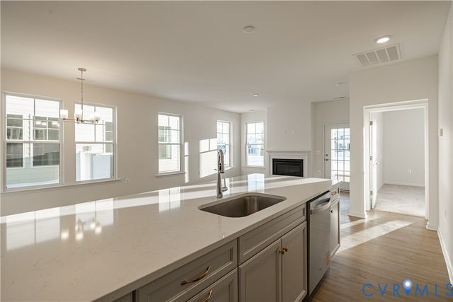 505 Bayberry Ln, Zion Crossroads, VA 22942
