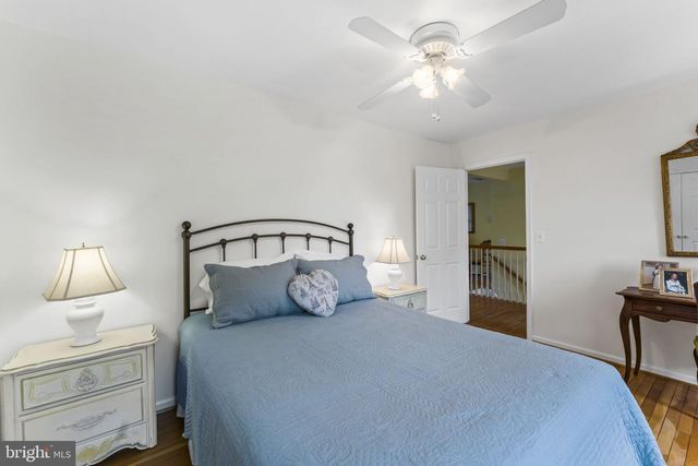 19725 WOODTRAIL RD, Round Hill, VA 20141
