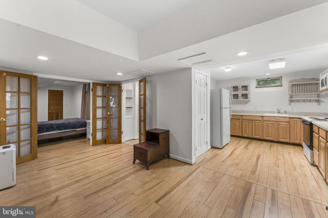19725 WOODTRAIL RD, Round Hill, VA 20141