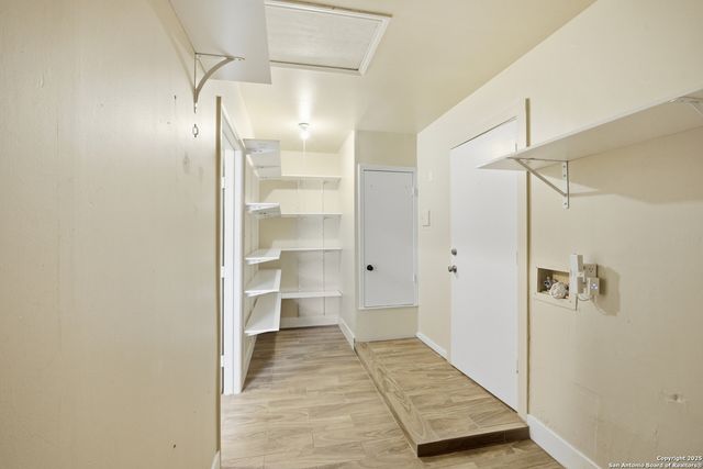 11434 Fort Wyne Dr, San Antonio, TX 78245