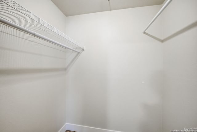 11434 Fort Wyne Dr, San Antonio, TX 78245