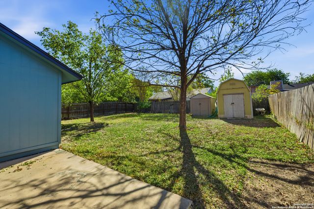 11434 Fort Wyne Dr, San Antonio, TX 78245