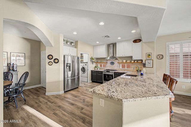 41024 N NOBLE HAWK Way, Anthem, AZ 85086