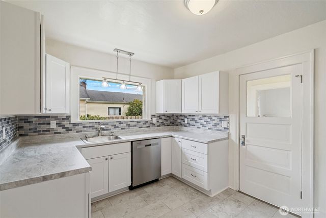 3102 Aberdeen Avenue, Hoquiam, WA 98550