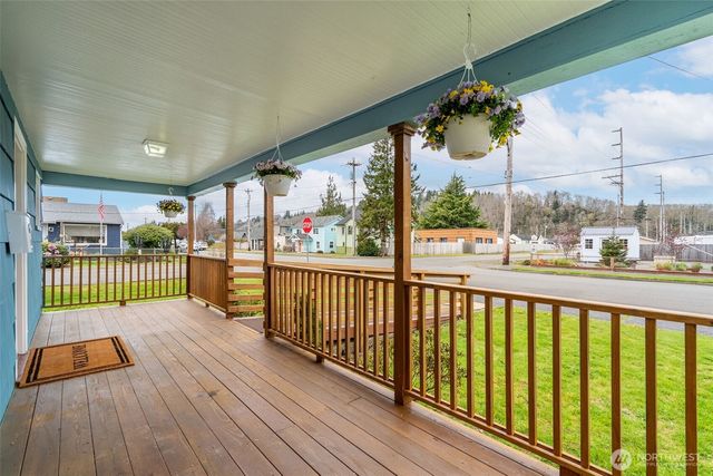 3102 Aberdeen Avenue, Hoquiam, WA 98550