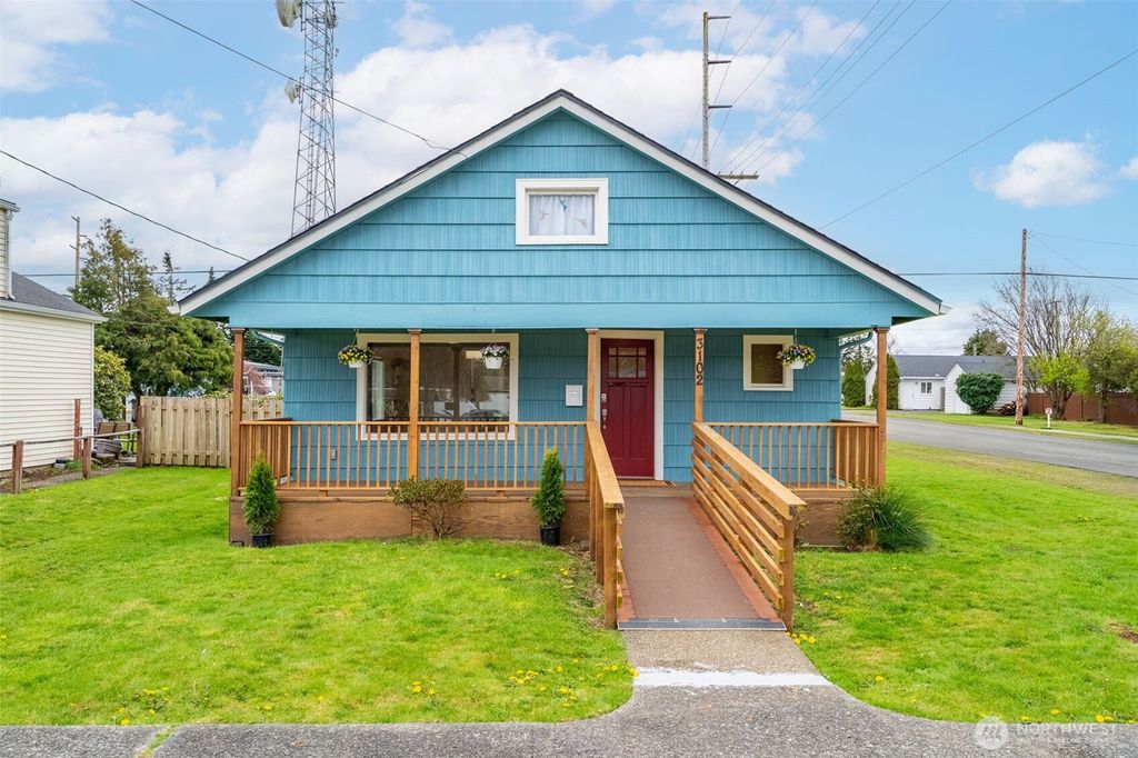 3102 Aberdeen Avenue, Hoquiam, WA 98550