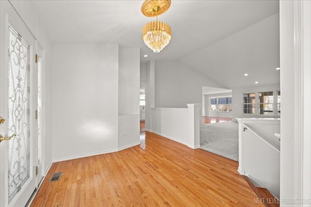 608 Clearwater Court, Oswego, IL 60543