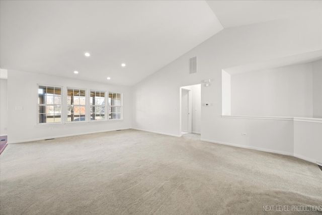 608 Clearwater Court, Oswego, IL 60543