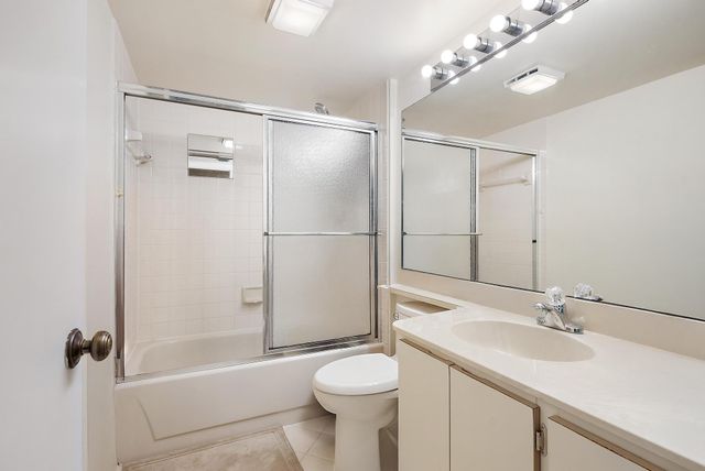 2761 Village Boulevard 303, West Palm Beach, FL 33409