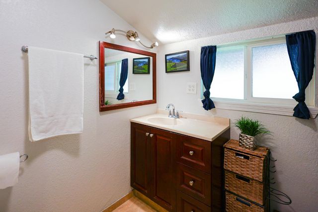 14120 Grove St, Walnut Grove, CA 95690