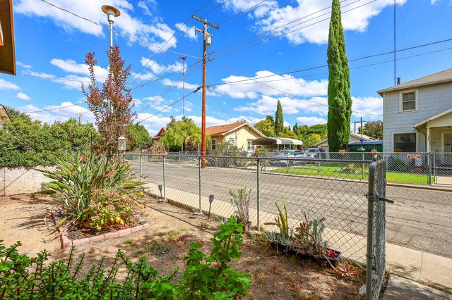 14120 Grove St, Walnut Grove, CA 95690