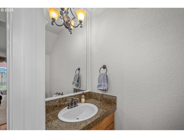 769 Ne 66TH Ave, Hillsboro, OR 97124